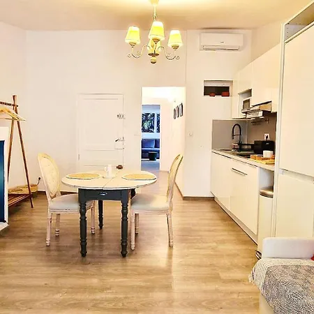 Lägenhet 60 M2 - Charme Et Centre Historique - Wifi Et Clim - L'alcove De Moliere