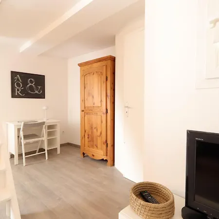 Appartement 60 M2 - Charme Et Centre Historique - Wifi Et Clim - L'alcove De Moliere *